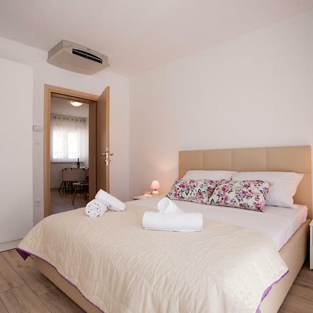 Apartments Mia 4&5 Baška Voda エクステリア 写真