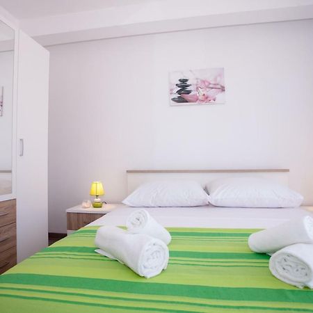 Apartments Mia 4&5 Baška Voda エクステリア 写真