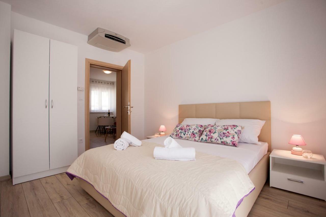 Apartments Mia 4&5 Baška Voda エクステリア 写真