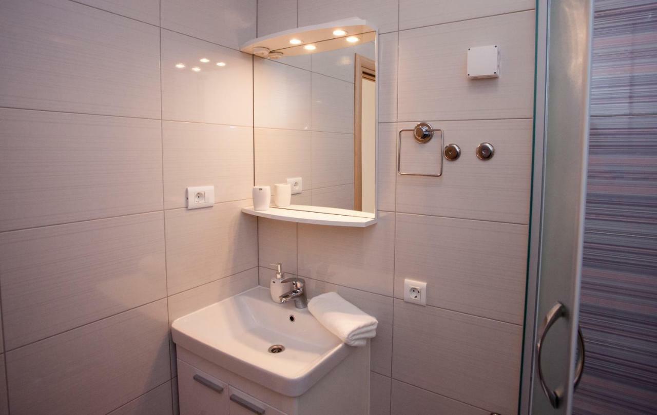 Apartments Mia 4&5 Baška Voda エクステリア 写真
