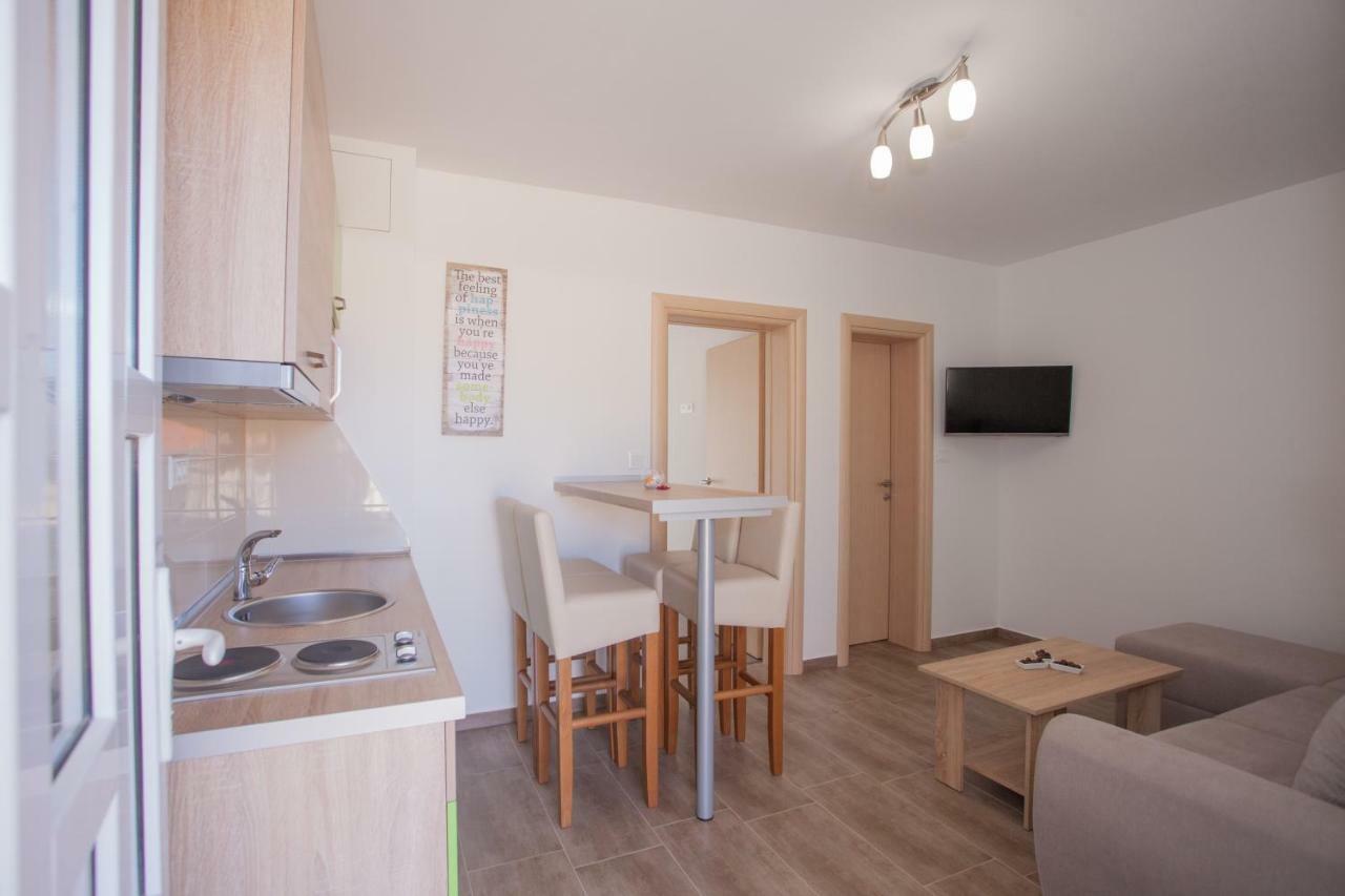 Apartments Mia 4&5 Baška Voda エクステリア 写真