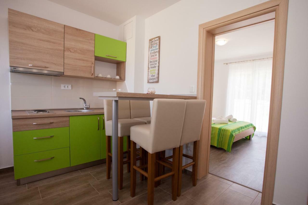 Apartments Mia 4&5 Baška Voda エクステリア 写真