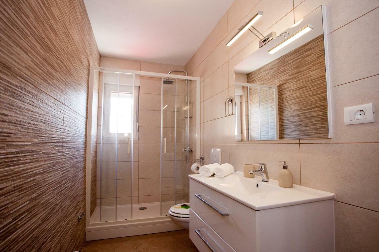Apartments Mia 4&5 Baška Voda エクステリア 写真