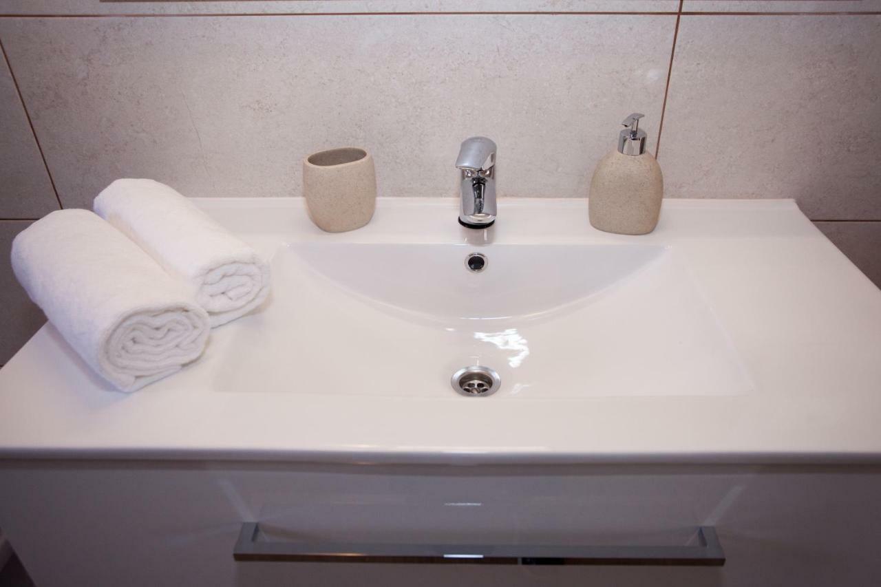 Apartments Mia 4&5 Baška Voda エクステリア 写真